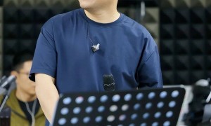 岳云鹏1580元演唱会被吐槽，五音不全却要开演唱会，圈钱太明显